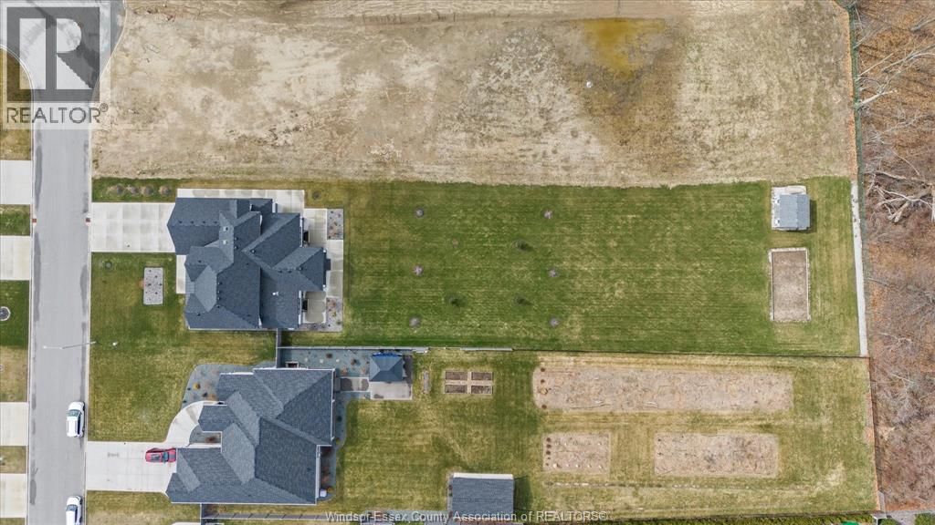 16 YORK BOULEVARD Image 48