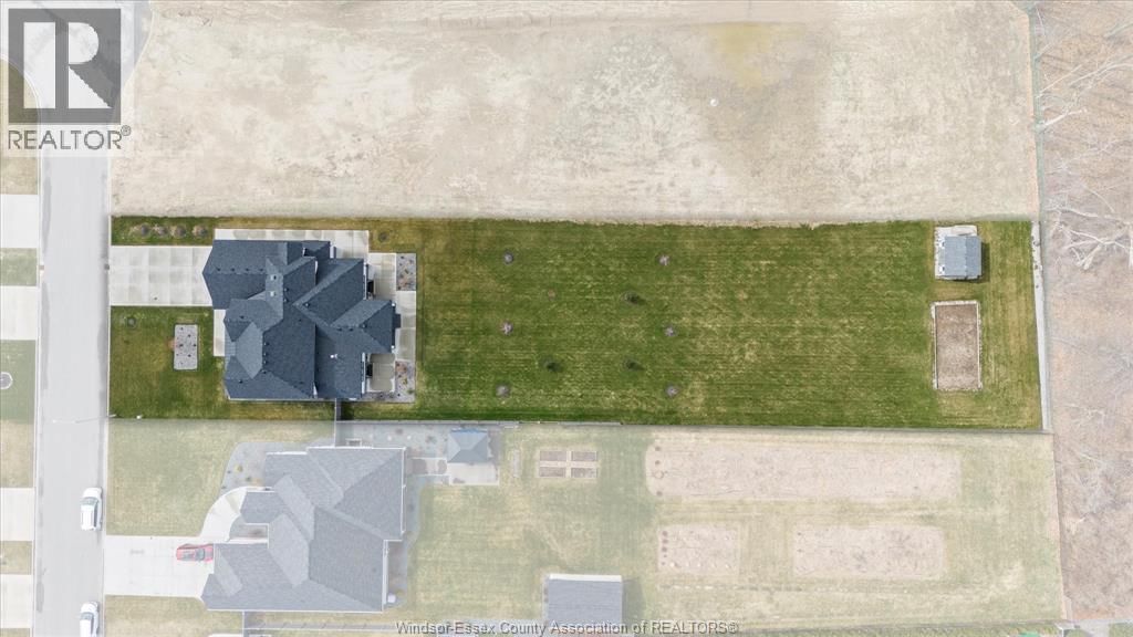 16 YORK BOULEVARD Image 49