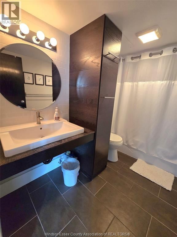 305 - 380 PELISSIER Image 15