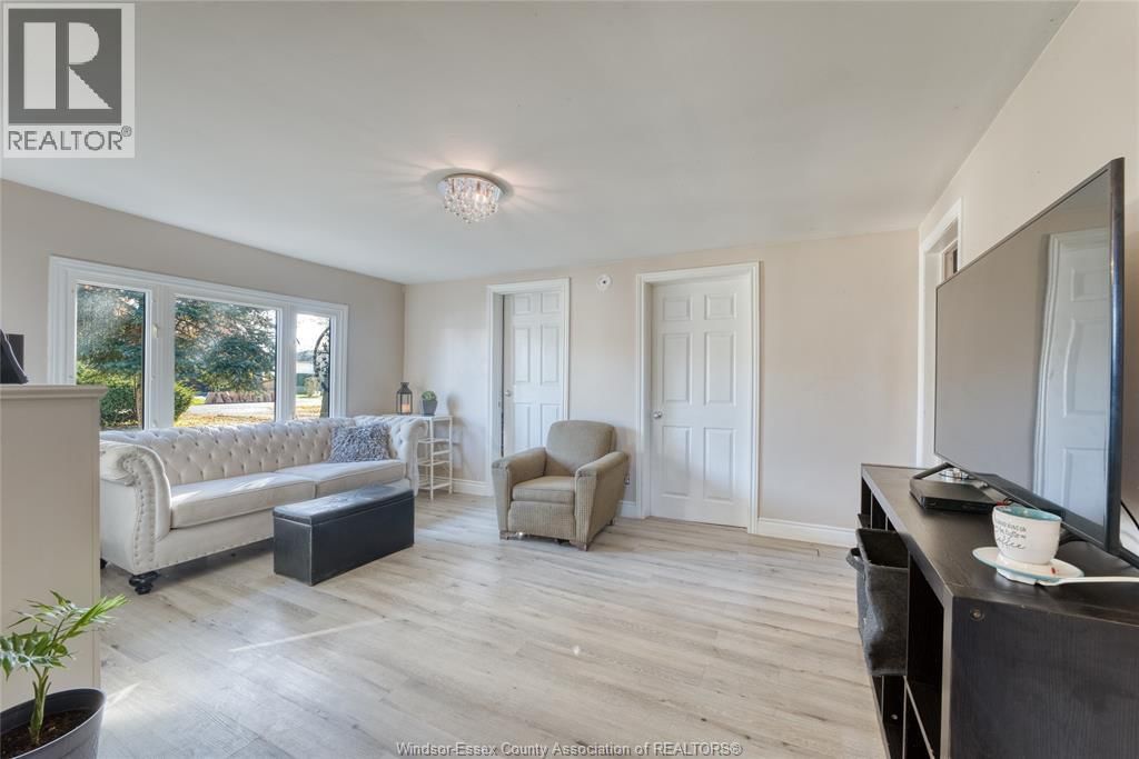 625 SYDENHAM STREET Image 4