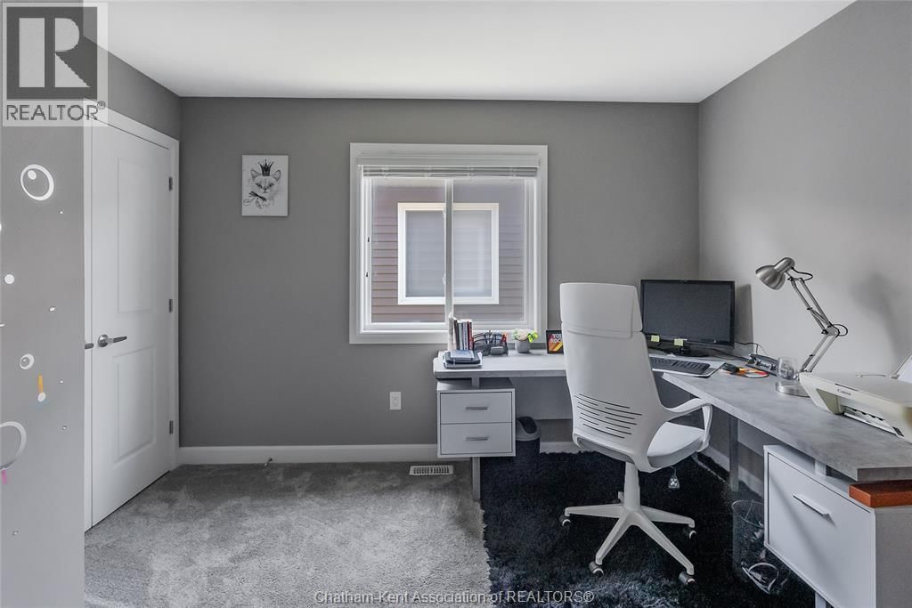 97 MOONSTONE CRESCENT Image 10