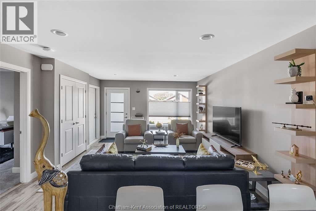 97 MOONSTONE CRESCENT Image 8