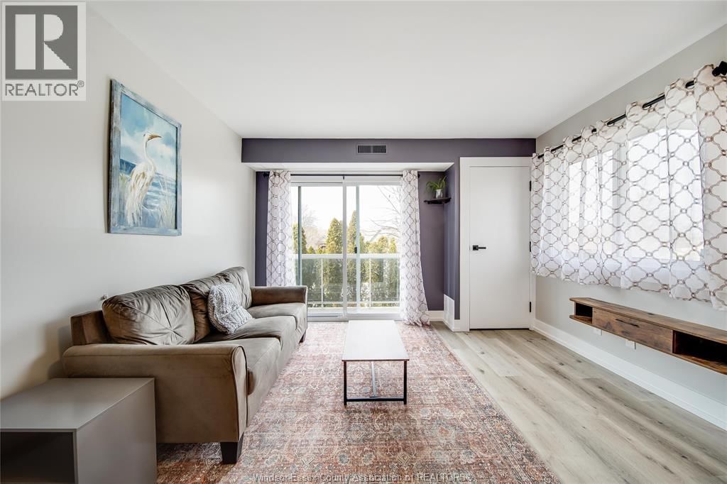 216 - 44 ROBSON ROAD Image 18