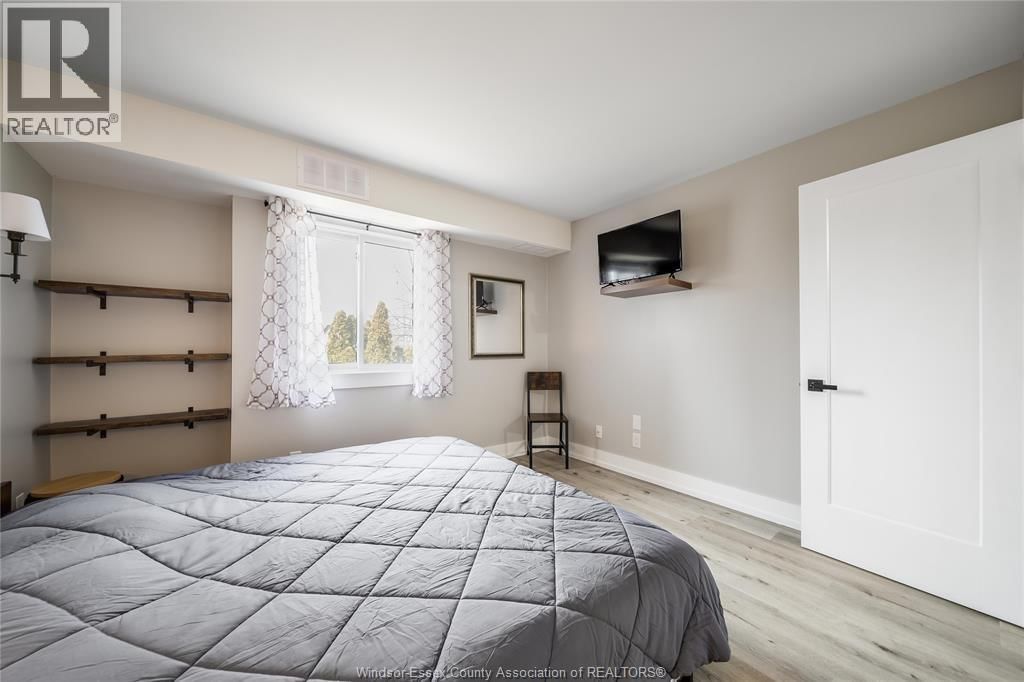 216 - 44 ROBSON ROAD Image 22