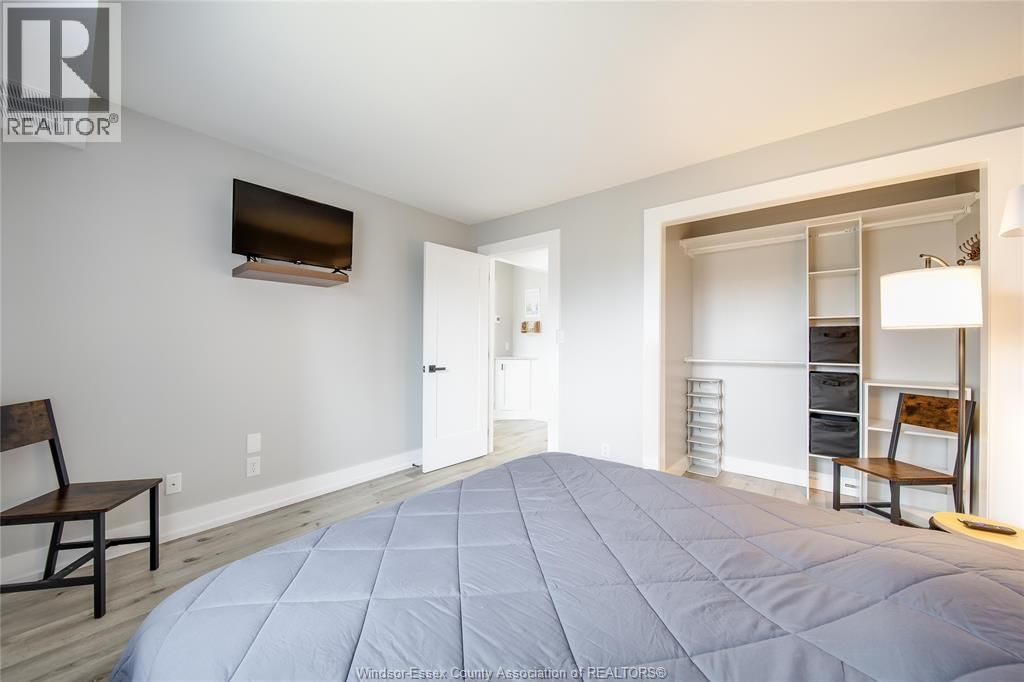 216 - 44 ROBSON ROAD Image 23