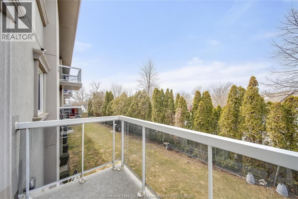 216 - 44 ROBSON ROAD Image 26