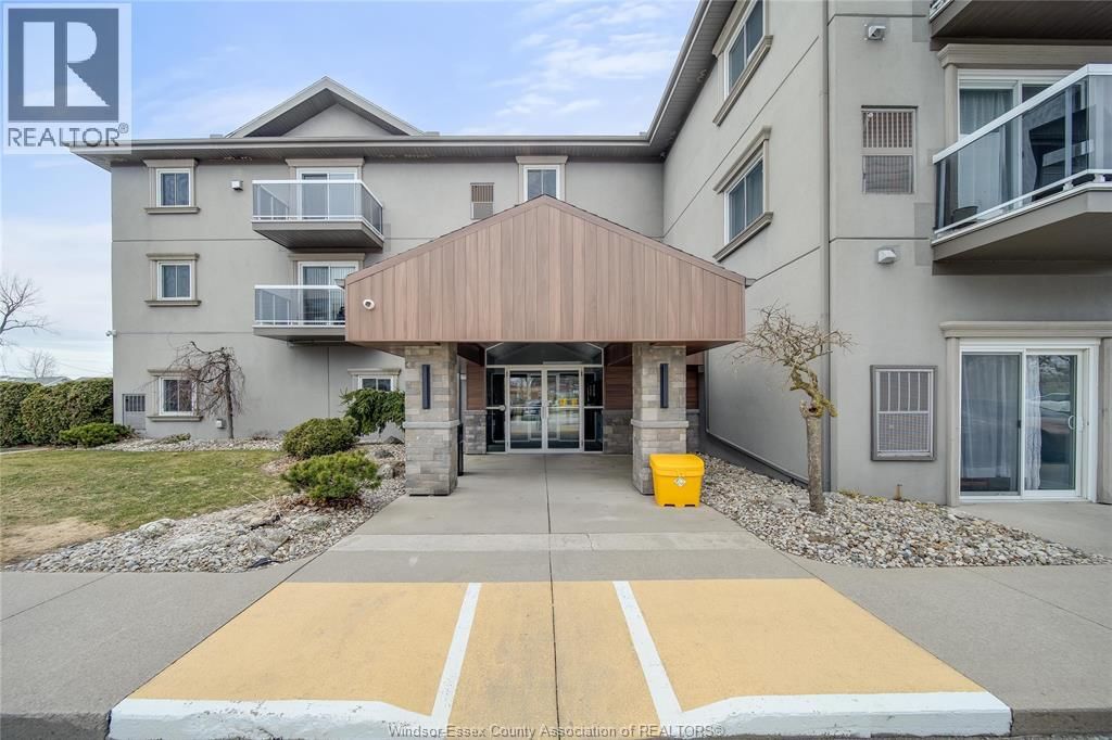 216 - 44 ROBSON ROAD Image 3