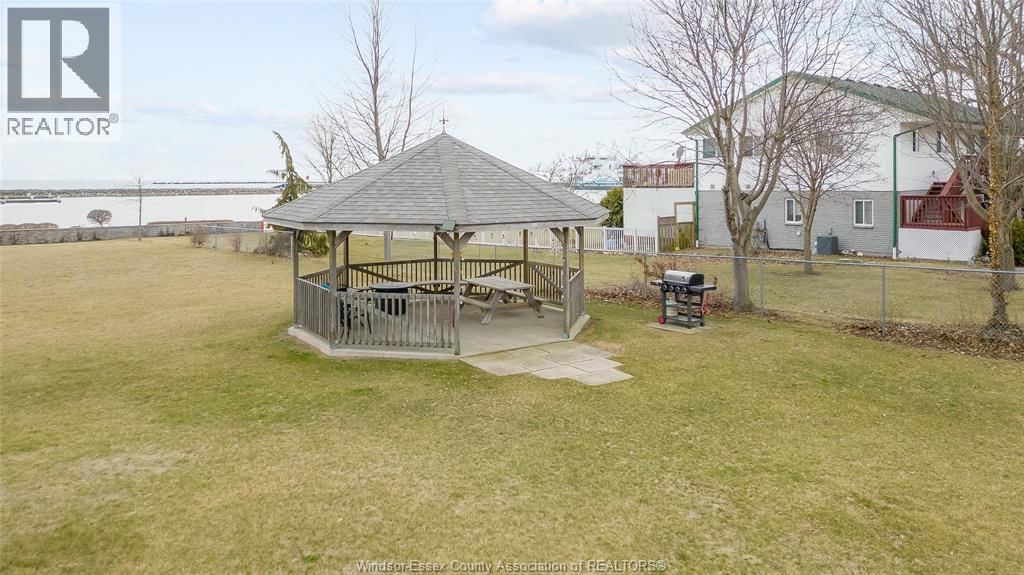 216 - 44 ROBSON ROAD Image 34