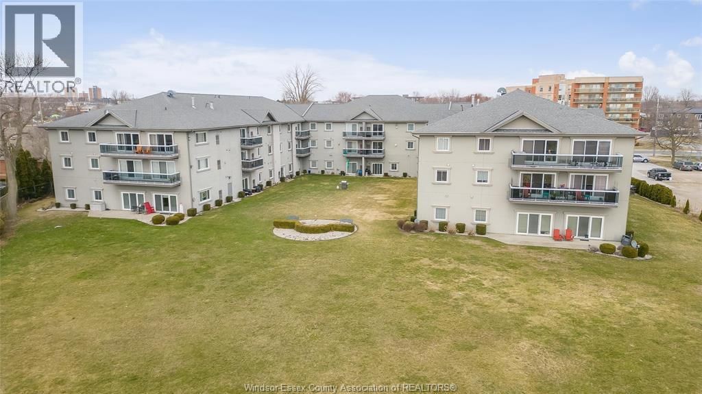 216 - 44 ROBSON ROAD Image 35