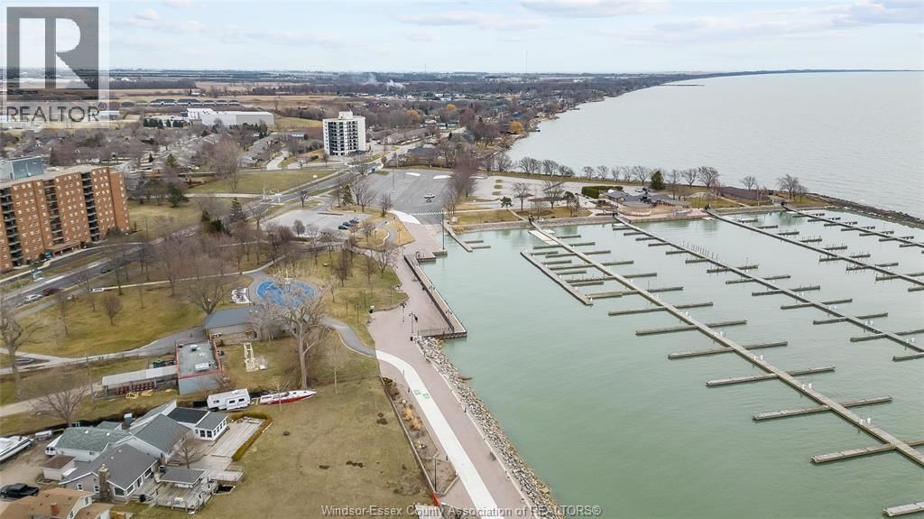 216 - 44 ROBSON ROAD Image 36