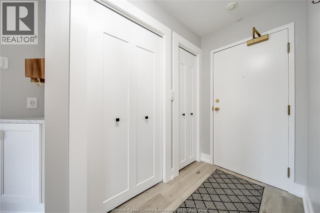 216 - 44 ROBSON ROAD Image 5