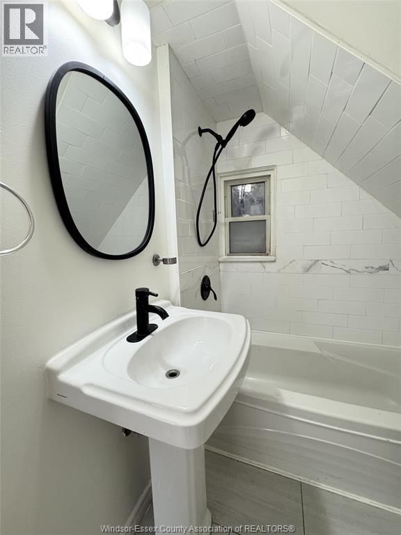 Main - 1085 LANGLOIS AVENUE Image 9