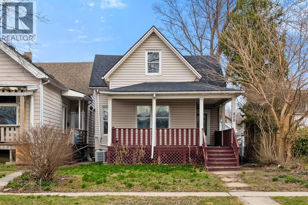 458-460 WAHKETA STREET Image 1