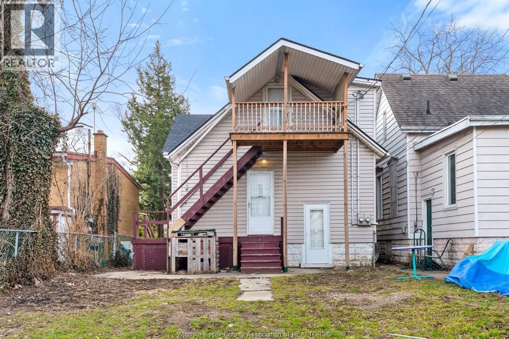 458-460 WAHKETA STREET Image 10