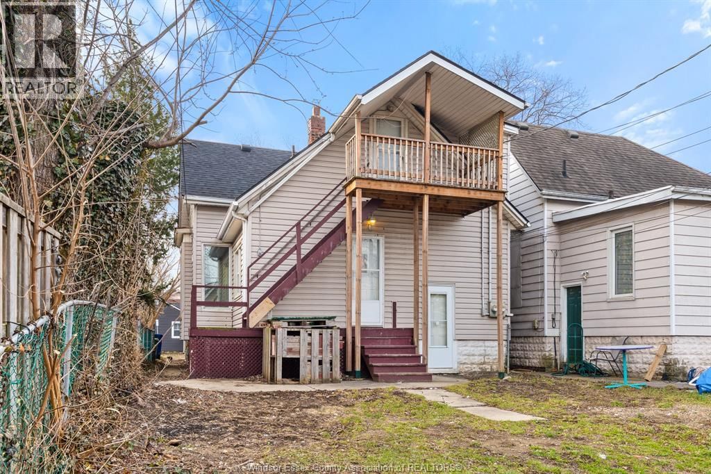 458-460 WAHKETA STREET Image 11