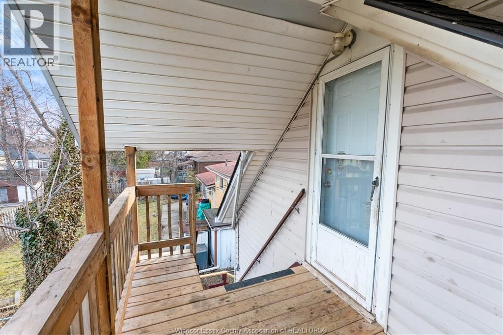 458-460 WAHKETA STREET Image 13