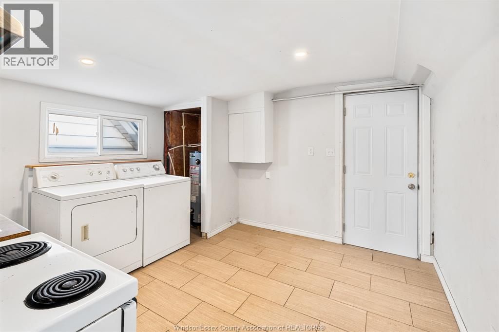 458-460 WAHKETA STREET Image 33