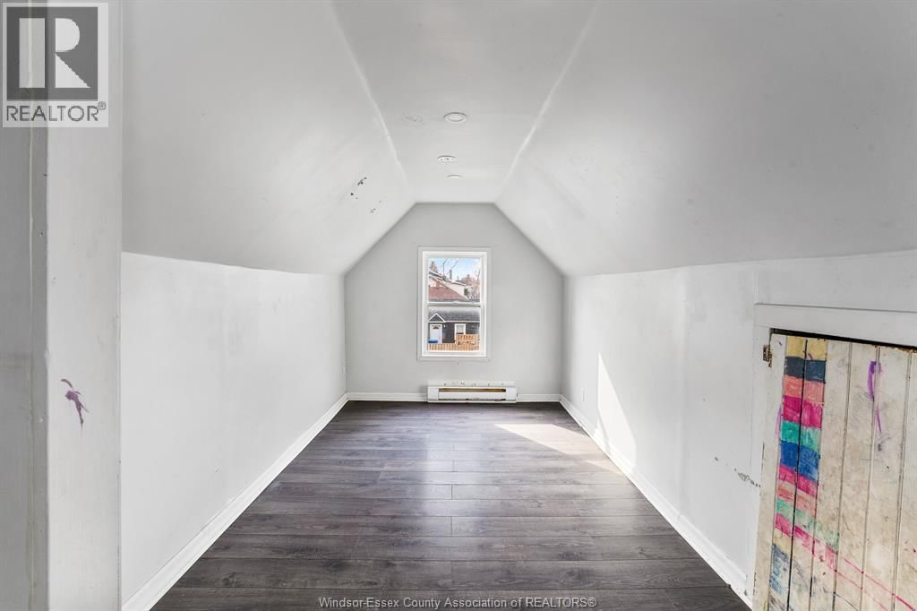 458-460 WAHKETA STREET Image 36