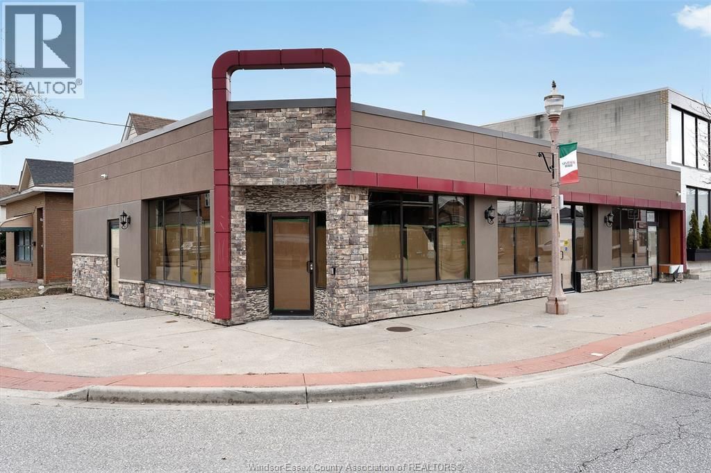 1 - 999 ERIE STREET EAST Image 1