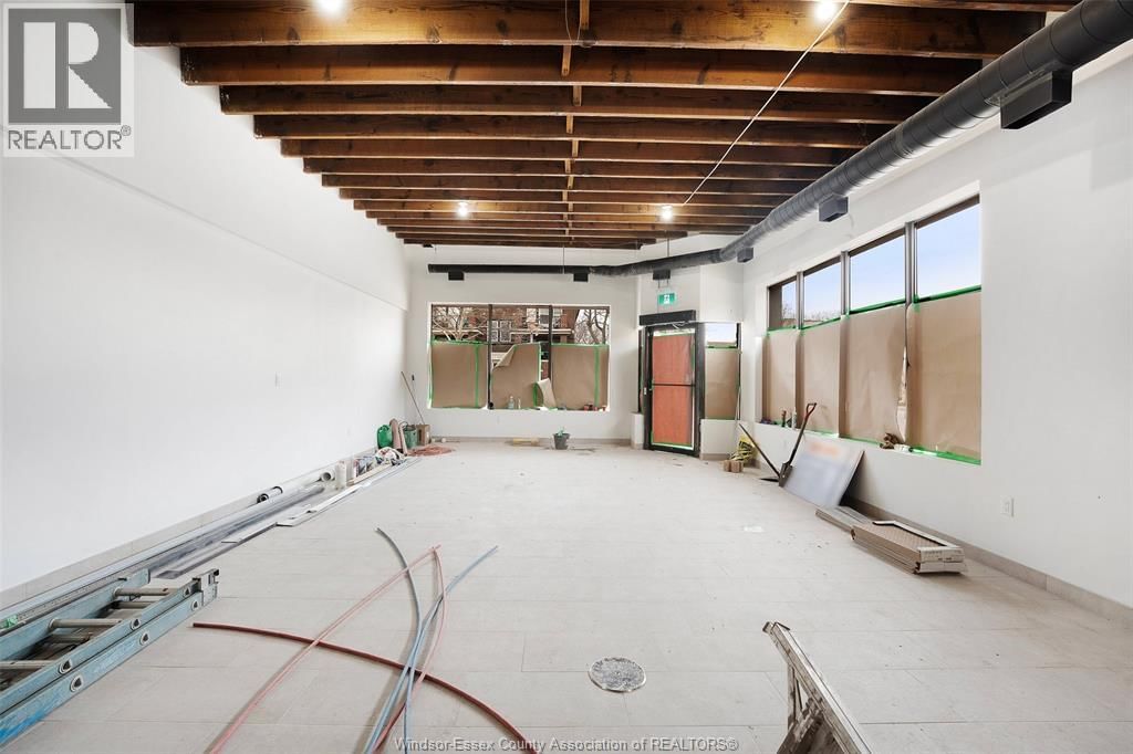 1 - 999 ERIE STREET EAST Image 6