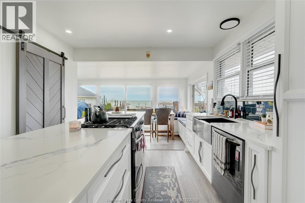 591 ROSS BEACH Image 11