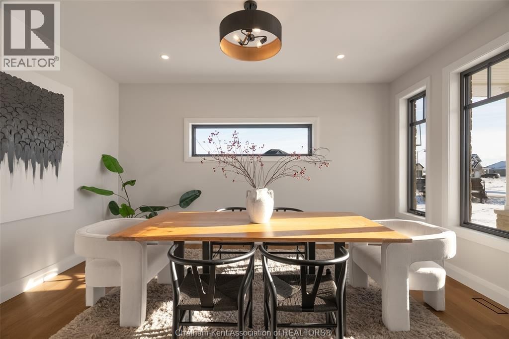 95 ROSEWOOD CRESCENT Image 8