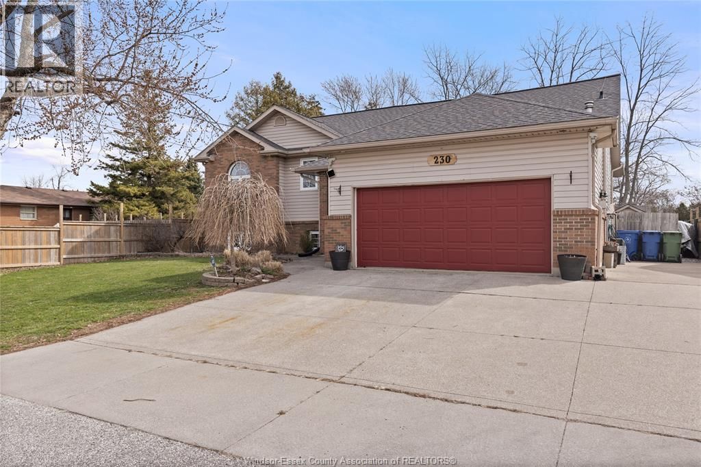 230 ERIE STREET SOUTH Image 8