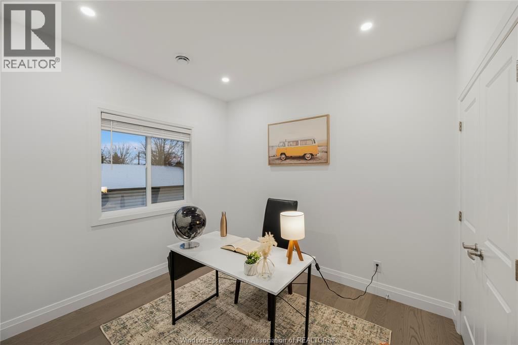 665 ALEXANDRINE STREET Image 12