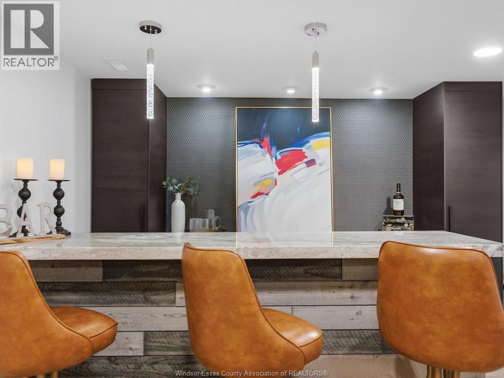 1942 CASTLETON AVENUE Image 32