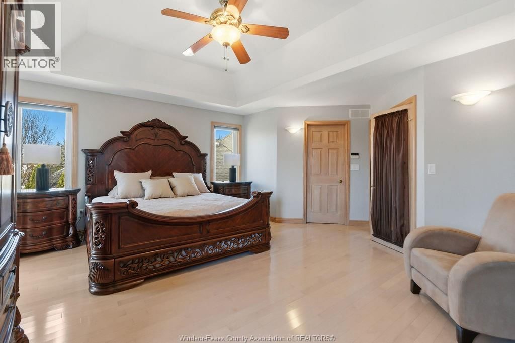 696 GEORGE KENNEDY WAY Image 22