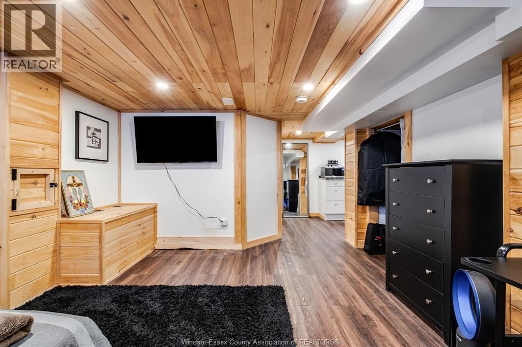 1167 ASKIN AVENUE Image 20