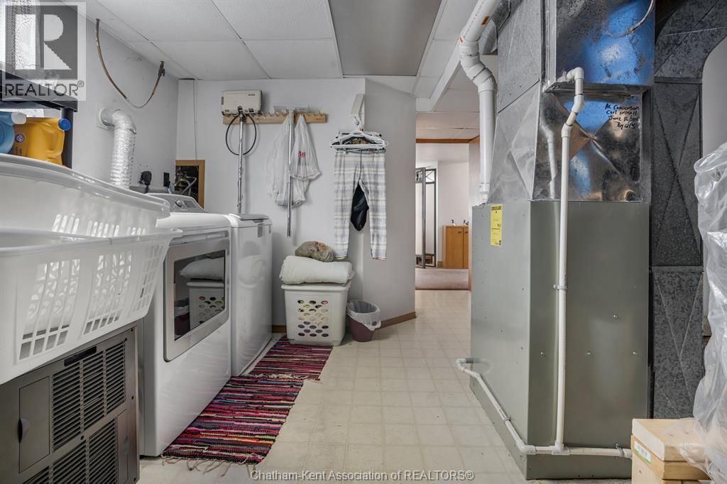 40 THORNHILL CRESCENT Image 42