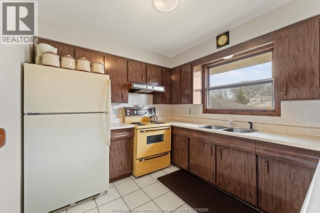 1464 ROXBOROUGH Image 11