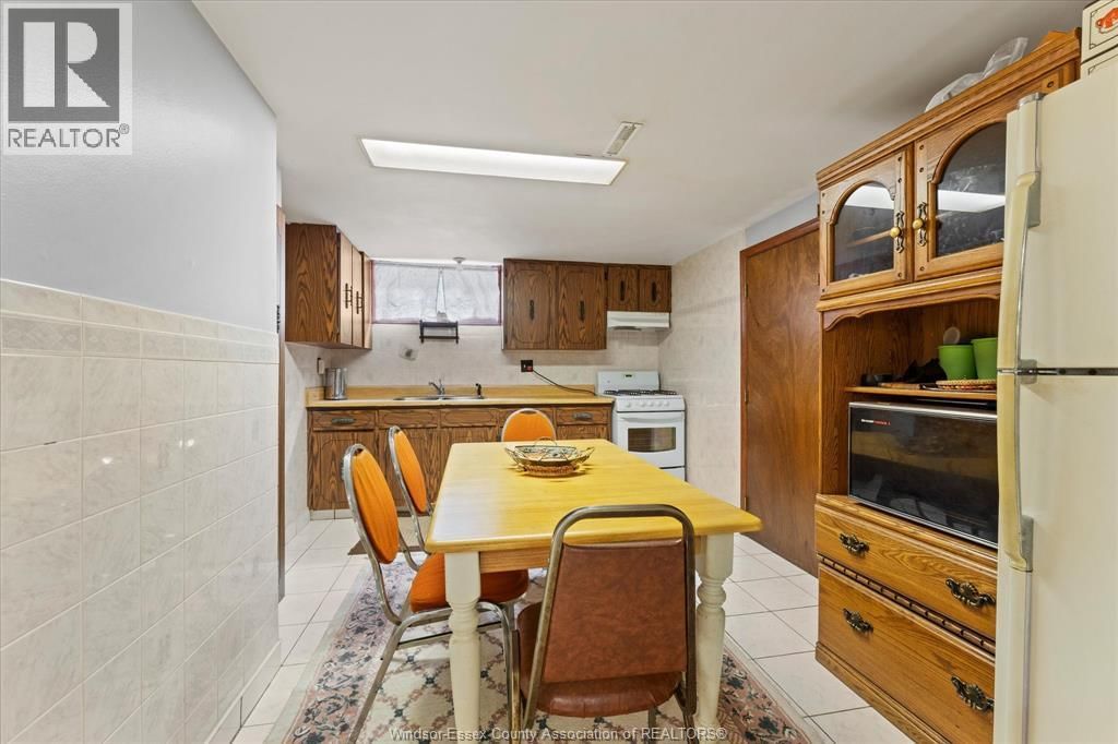 1464 ROXBOROUGH Image 28