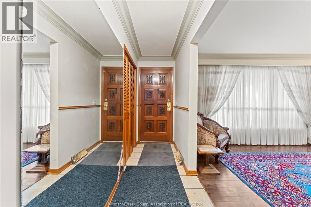 1464 ROXBOROUGH Image 3