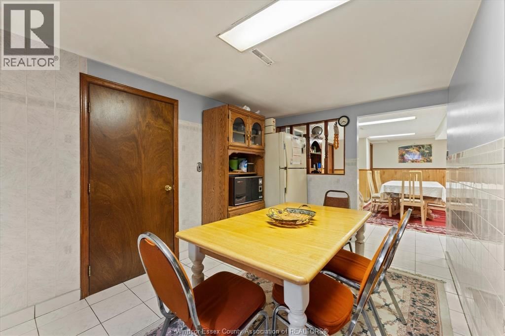 1464 ROXBOROUGH Image 31