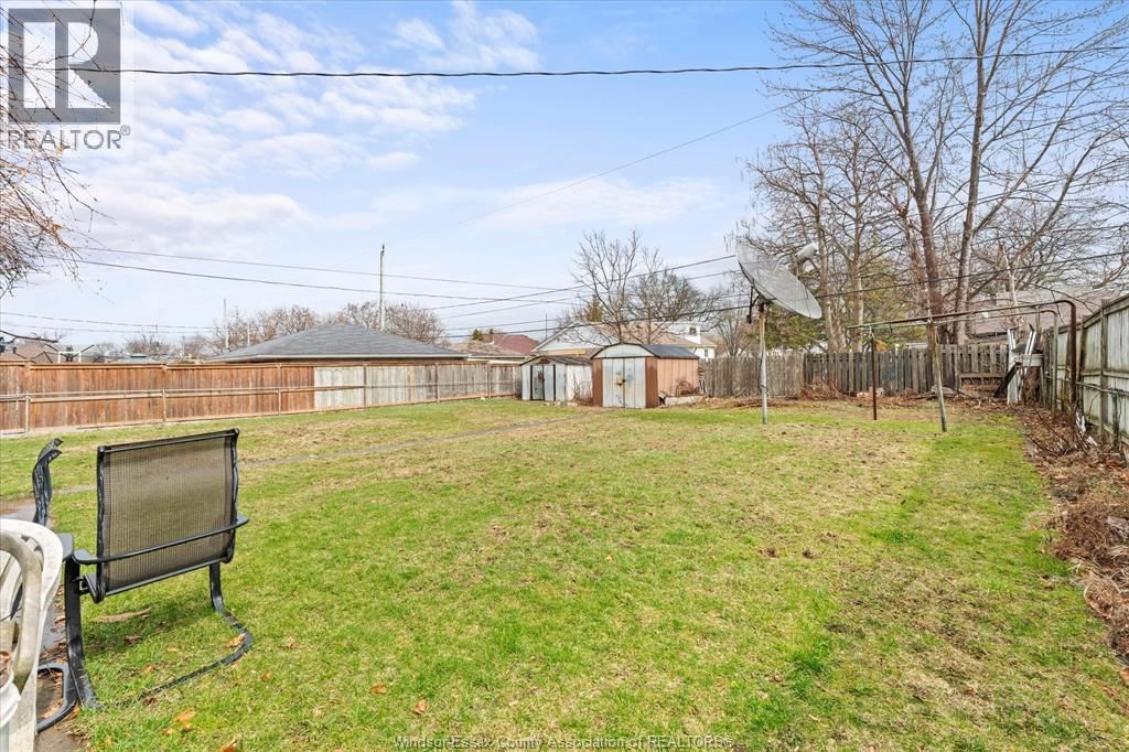 1464 ROXBOROUGH Image 33