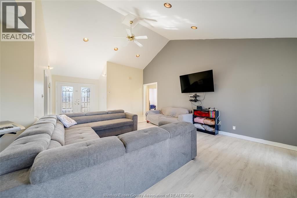 145 ELLISON STREET Image 8