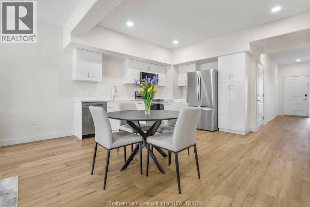 11 - 7 MAGNOLIA LANE Image 11