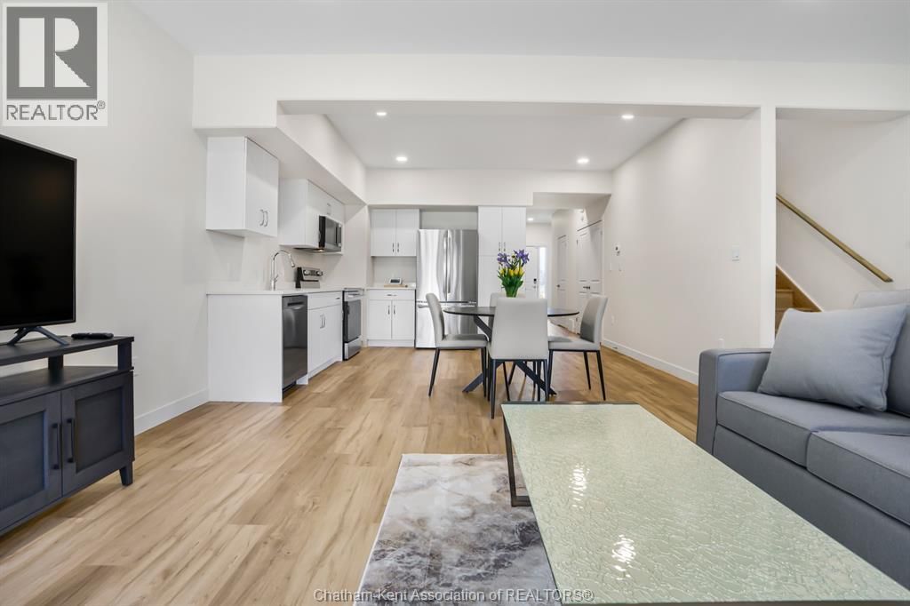 11 - 7 MAGNOLIA LANE Image 18