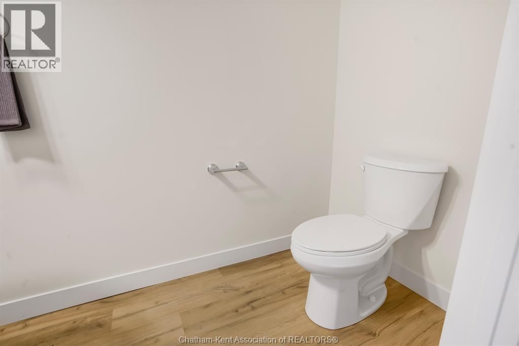 11 - 7 MAGNOLIA LANE Image 8