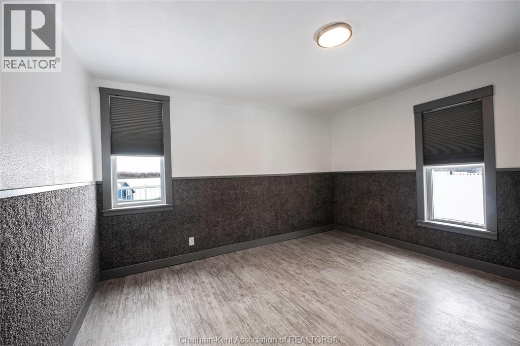 675 TALBOT ROAD EAST Image 18