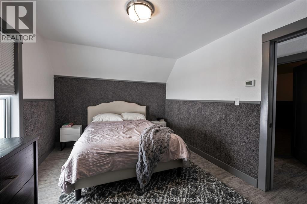 675 TALBOT ROAD EAST Image 21