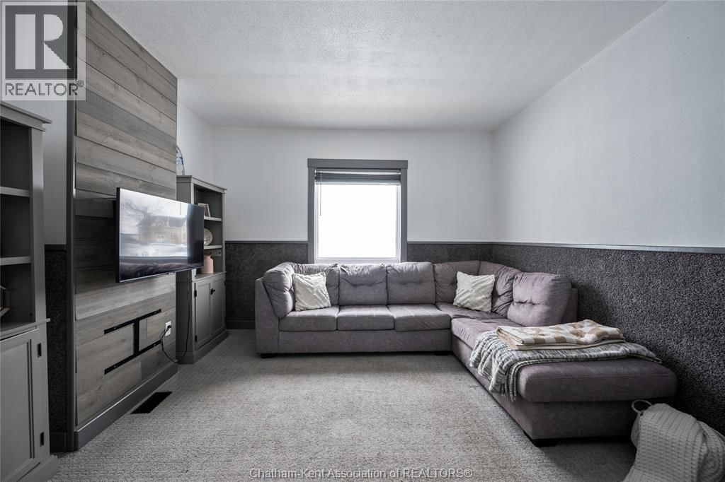 675 TALBOT ROAD EAST Image 8