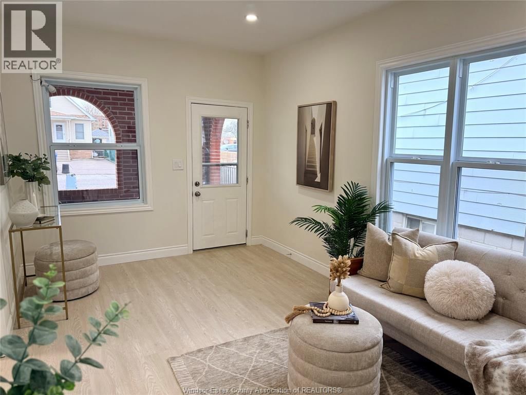 1046 LILLIAN Image 6