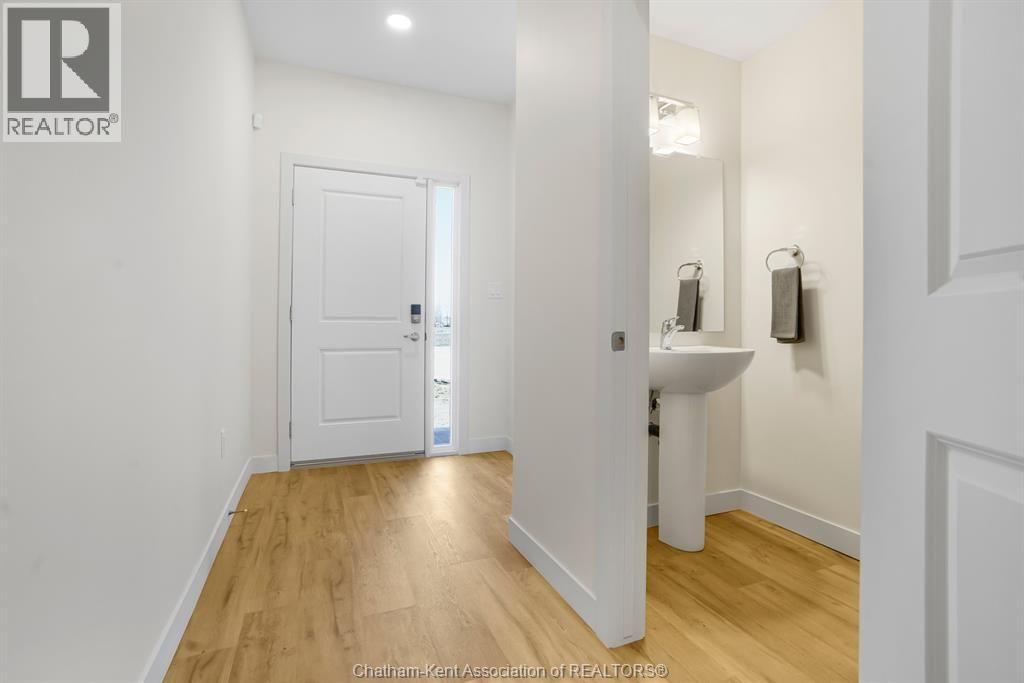 17 - 7 MAGNOLIA LANE Image 6