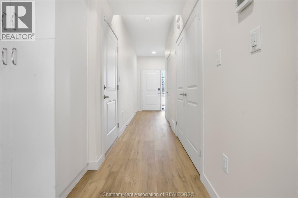 17 - 7 MAGNOLIA LANE Image 9