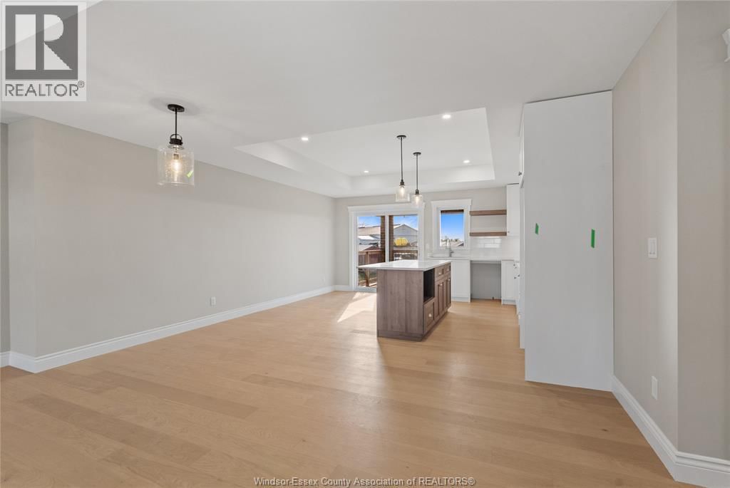 4418 BELMONT Image 7