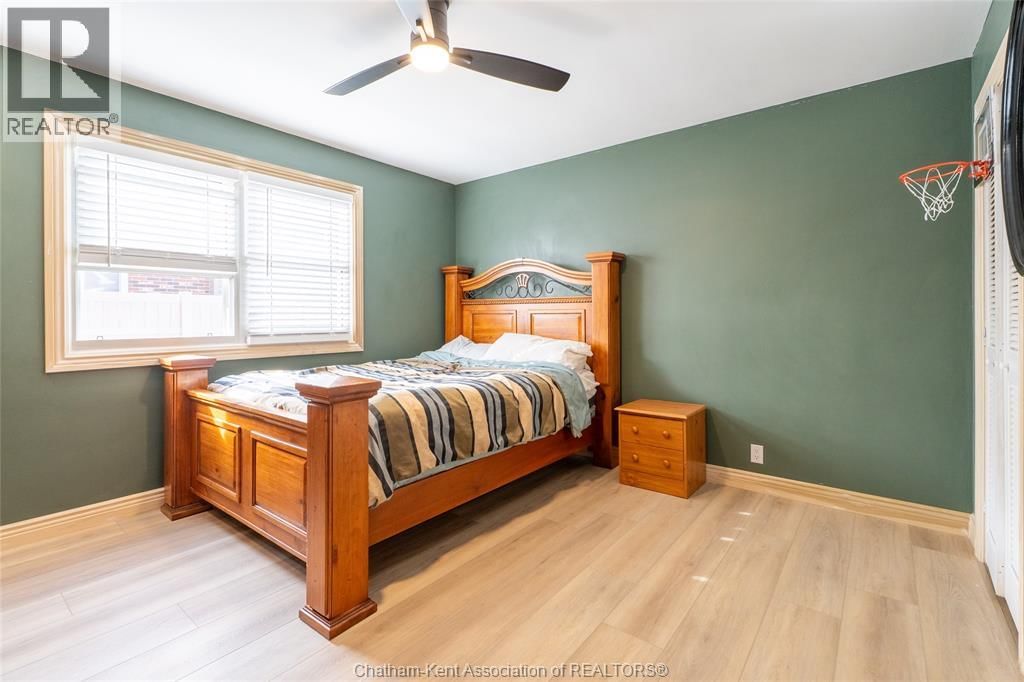 268 DAVIES STREET EAST Image 14