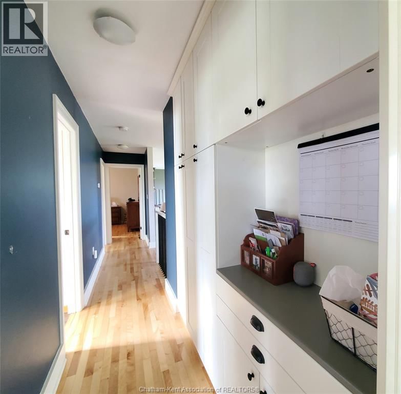 25900 PRINCE ALBERT ROAD Image 13